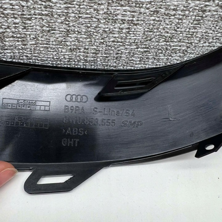 AUDI A4 B9 S-LINE MOULURE PARE-CHOCS GAUCHE ARRIÈRE 8W0853555