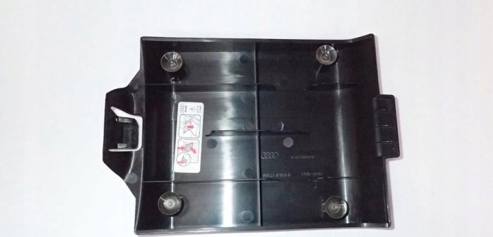 PROTECTION SAC SUR SKIS AUDI A8 S8 D4 4H 4H0885935A