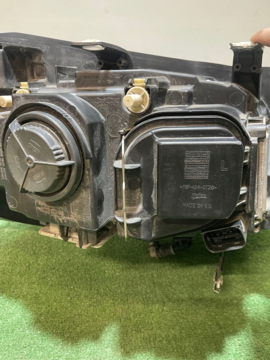 AVANT GAUCHE PHARE BMW X1 E84 LIFT XÉNON 09-