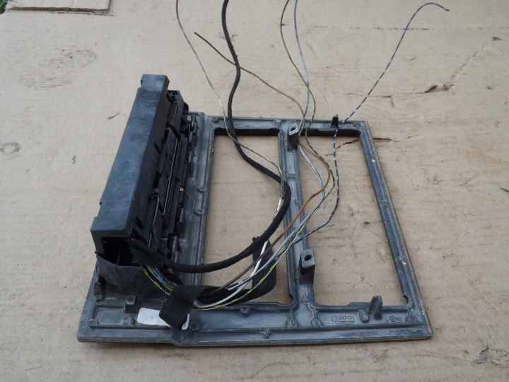 MERCEDES E CLASSE W210 W208 R170 PANNEAU CHÂSSIS CONSOLES BOUTONS 2108210071