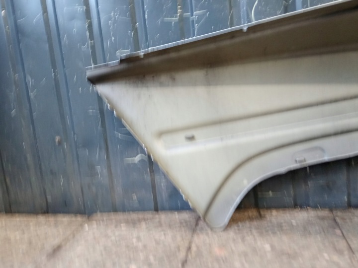 A4638808702 AILE GAUCHE AVANT MERCEDES G-KLASA W463 GRIS