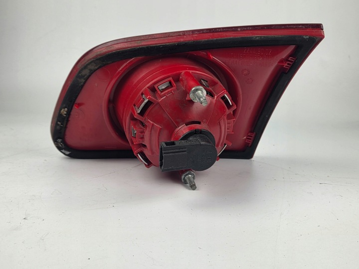 PASSAT B6 GAUCHE PHARE COUVERCLES DE COFFRE COUVERCLES DE COFFRE 272001