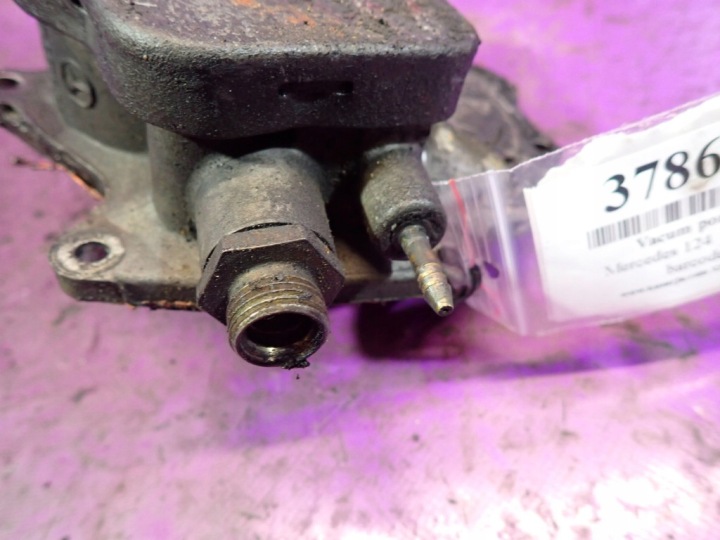 MERCEDES 124 87-93 2.5 D 90KM VIDE POMPE 0002302865