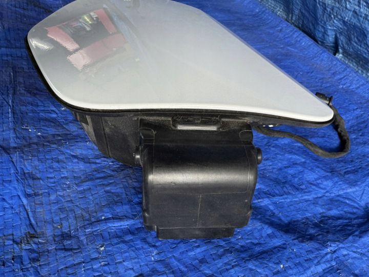 CLAPET DOUILLES LADOWANIA PEUGEOT E-208 II 9828471180 EWPB