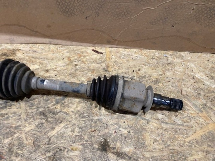 NISSAN NAVARA D23 IV DEMI-ARBRE AVANT GAUCHE DROITE 39100 4JA0B
