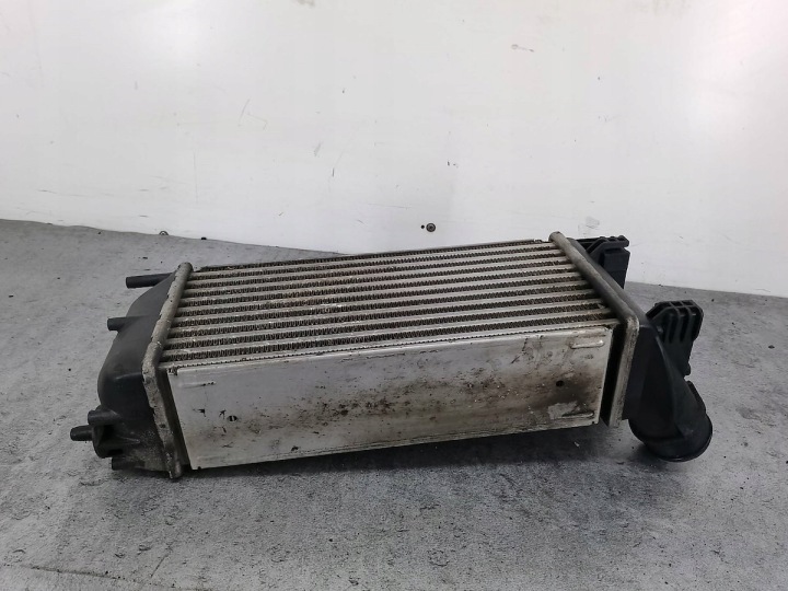 RADIATEUR ÉCHANGEUR AIR-AIR PEUGEOT 308 I SW 96627 1.6 HDI NISSENS