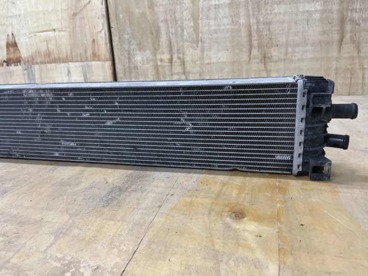 ÉCHANGEUR AIR-AIR AUDI A4 16- VAG 8W0145804A