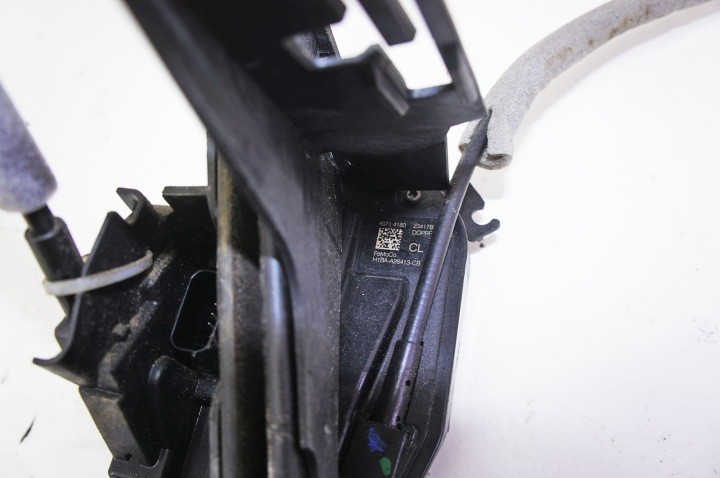 NX319 FORD FIESTA MK8 SERRURE DE PORTE GAUCHE ARRIÈRE
