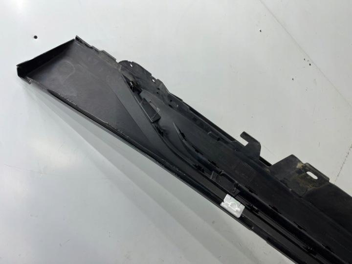 MOULURE SEUIL BMW X1 U11 MODULE MSPORT 22R.- DROITE REVÊTEMENT SEUIL SEUIL