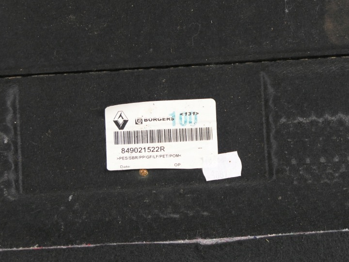 TAPIS REVÊTEMENT COUVERCLES DE COFFRE RENAULT SCENIC III 09-16R COURT