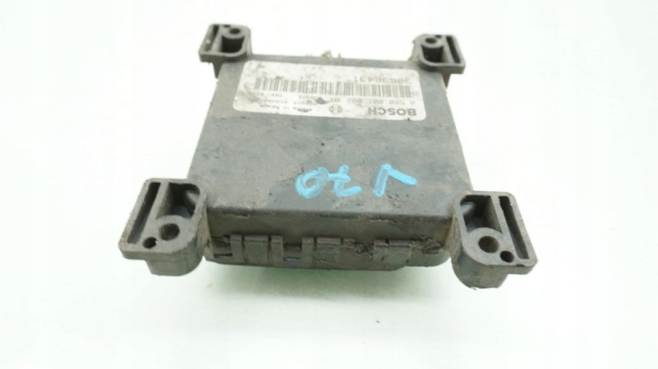 VOLVO V70 II 2.5 T CONTRÔLEUR RELAIS POMPES CARBURANTS 30636431 0580001002