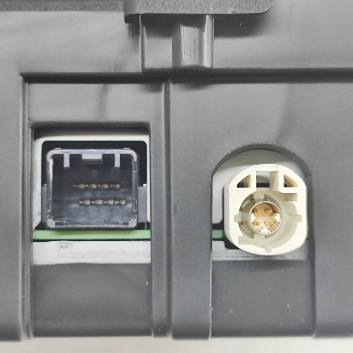 MONITEUR HEAD-UP VOLVO V90 II 31687417 28326918 2.0L 226KW 2018