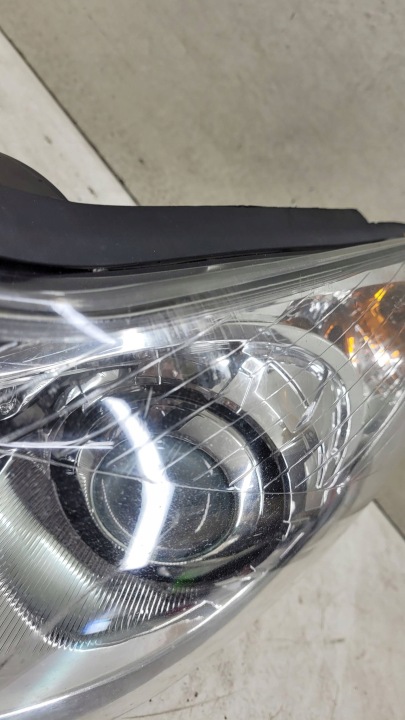 OPEL CORSA D LIFT 11- GAUCHE PHARE AVANT AVANT PROJECTEUR 93189365
