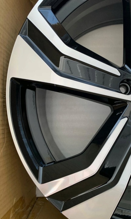 JANTES ALUMINIUM VOLVO OE VOLVO XC90 9J 21″ ET 38.5 32209412 ENSEMBLE