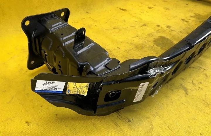 POUTRE PARE-CHOCS RENFORCEMENT AVANT DV41-S10922-AK FORD KUGA MK2