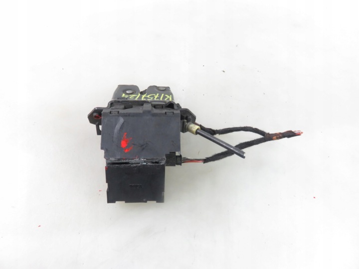 SERRURE COUVERCLES DE COFFRE MERCEDES-BENZ E (W211) A2037500184