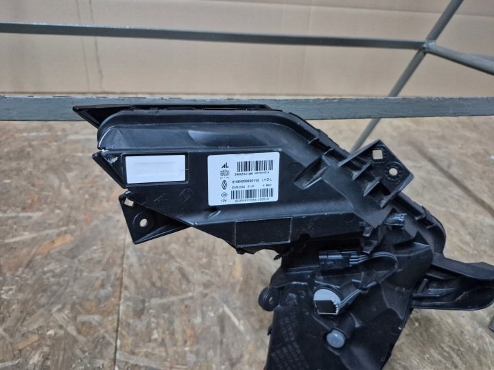 RENAULT CLIO 5 V LIFT 24R-- LANTERNE VERS CONDUITE DIURNE LED FJD GAUCHE