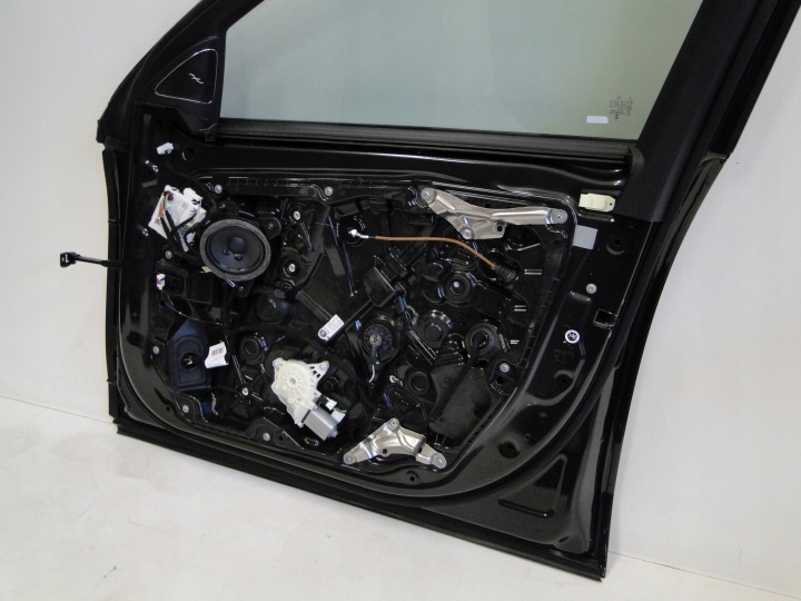 MERCEDES PORTES AVANT DROIT COULEUR GRISE 831 AVANT E CLASSE 214 W214 S214