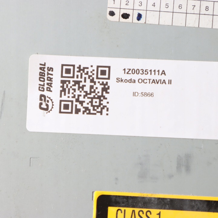 SKODA OCTAVIA II LECTEUR CD CHANGEUR DISQUES 1Z0035111A