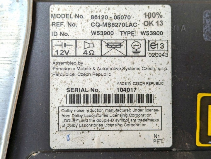 RADIO AUTOMOBILE TOYOTA AVENSIS 2 (T250) 2004 86120-05070