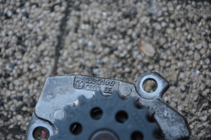 POMPE À EAU VW SHARAN 03L121019PT 019DE