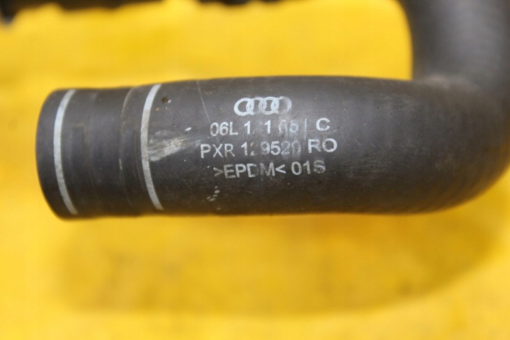 FIL TUYAU EAU AUDI A6 C7 2.0 TFSI CYN 06L121085M