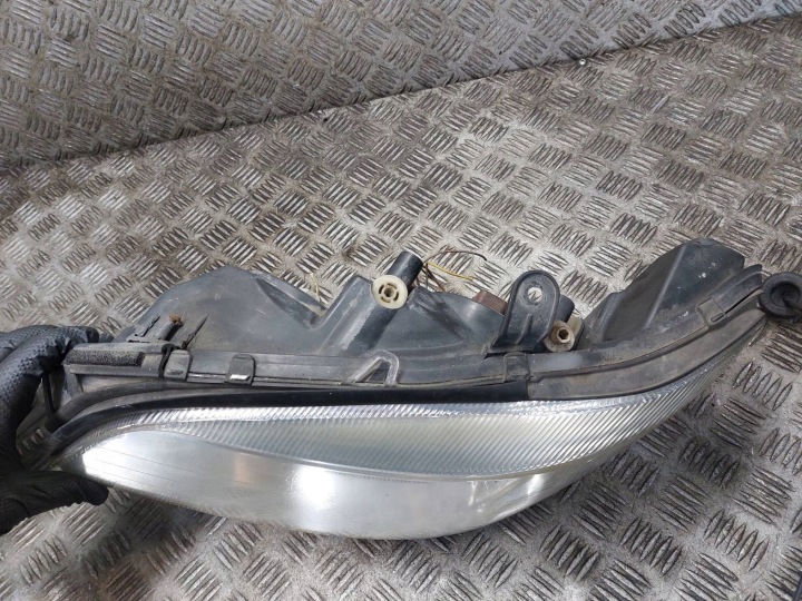 PHARE GAUCHE AVANT DROIT AVANT OPEL ZAFIRA A LIFT Z380 90582021