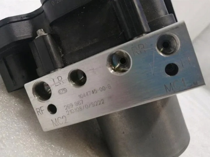 TESLA MODÈLE 3 LONG RANGE ABS POMPE 1044745-00-B POMPE ABS BLOC HYDRAULIQUE