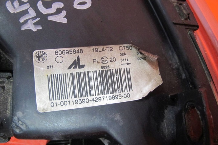 ALFA ROMEO 156 LIFT 03-06 PHARE PROJECTEUR GAUCHE AVANT AVANT AL EUROPE