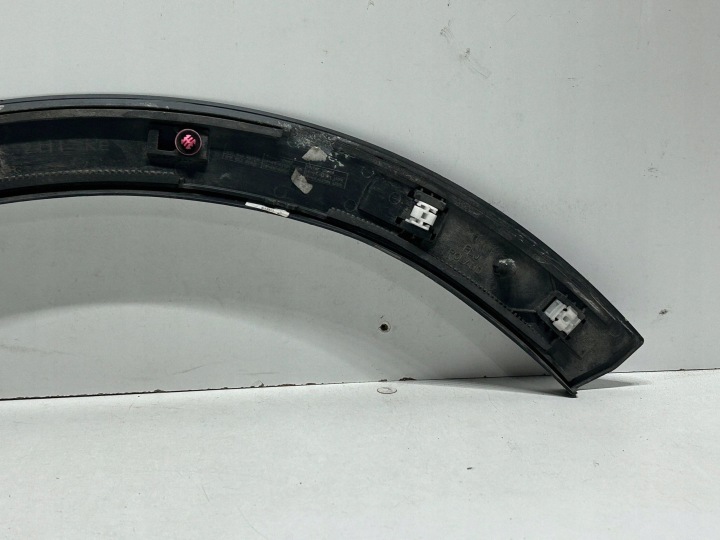 MOULURE REVÊTEMENT GARDE-BOUE DROIT ARRIÈRE AUDI Q8 SQ8 S-LINE LY9T 4M8853818E