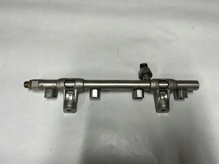 AUDI A3 S3 8V FIL COMBUSTIBLE 06L133317 2000CM3 2019
