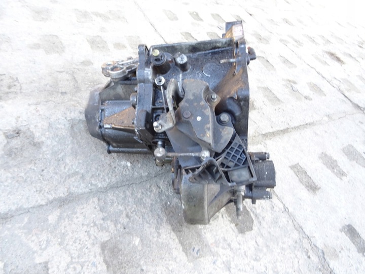 CITROEN BERLINGO III BOX GEAR 20DP33 1.6 HDI photo 1 - milautoparts-fr.ukrlive.com