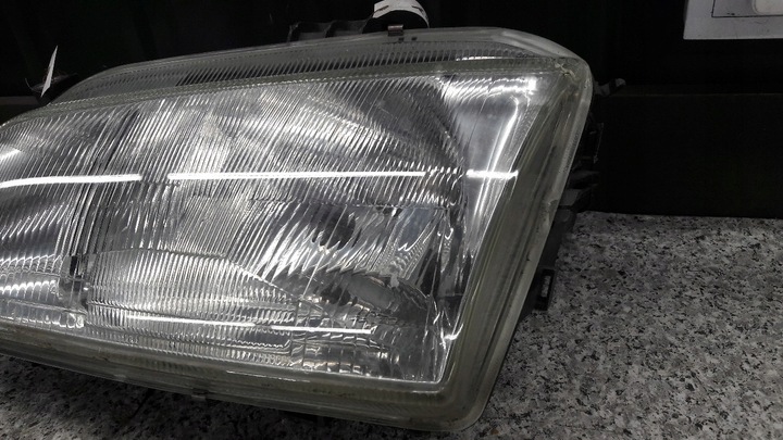 FARO IZQUIERDO RENAULT MEGANE I 98R VALEO 