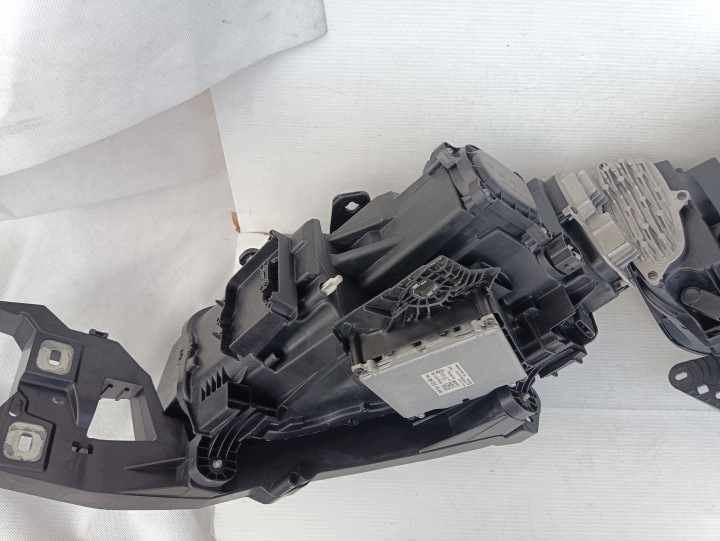 PHARE COMPLET LED AUDI Q2 81A GAUCHE DROITE 81A941033 81A941034 CALES