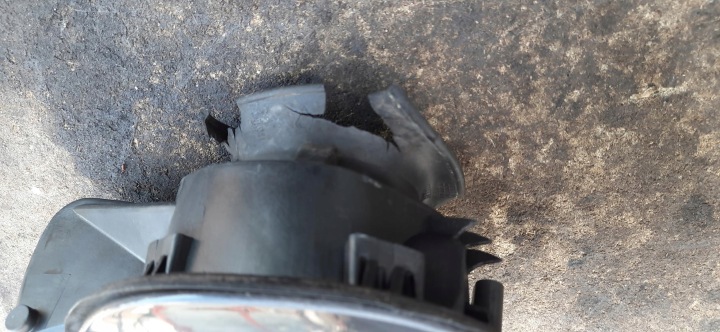CLAPET GOULOTTE DE REMPLISSAGE CARBURANTS LAK.KUAC PEUGEOT RCZ YM17519080