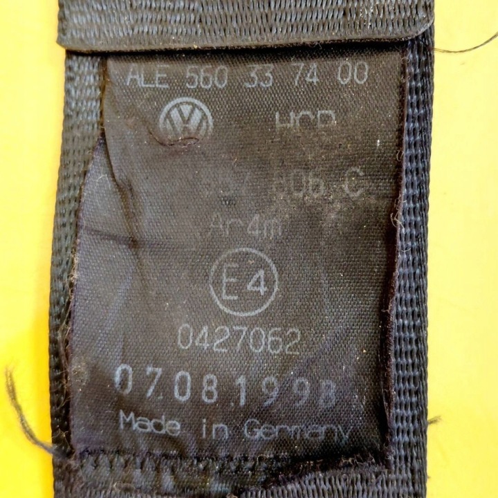 CEINTURE DE SÉCURITÉ DROIT ARRIÈRE VOLKSWAGEN GOLF IV 5D 560337400 NR2304