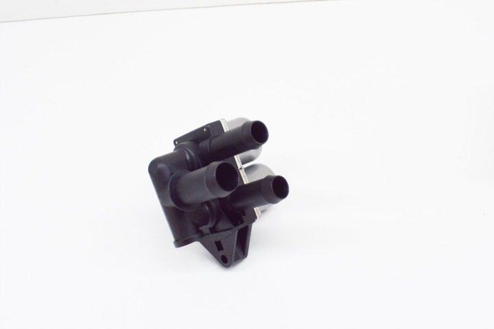 SOUPAPE DIRECTEUR EAU RÉCHAUFFEURS AUDI R8 42 400820036A NEUF ORIGINAL
