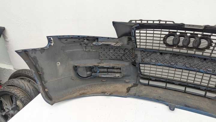 AUDI A3 8P LIFT RESTYLAGE 2005 -08 PARE-CHOCS AVANT AVANT 8P4807096 GRAND GRILLE LZ5C