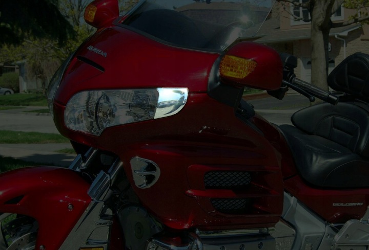 REVÊTEMENTS AVANT PHARES HONDA GL 1800 GOLDWING