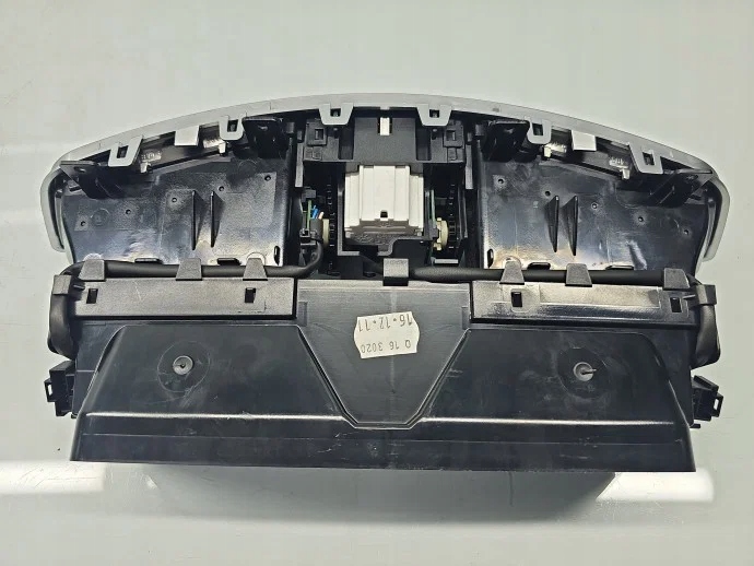 GRILLE CONDUIT D'AIR CENTRALE MERCEDES CLASA AVEC (W221) [FABR 2005-2013] 05569-000