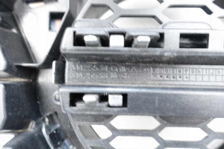 VOLVO XC60 II R-DESIGN 2017- GRILLE CALANDRE PARE-CHOCS 31425534