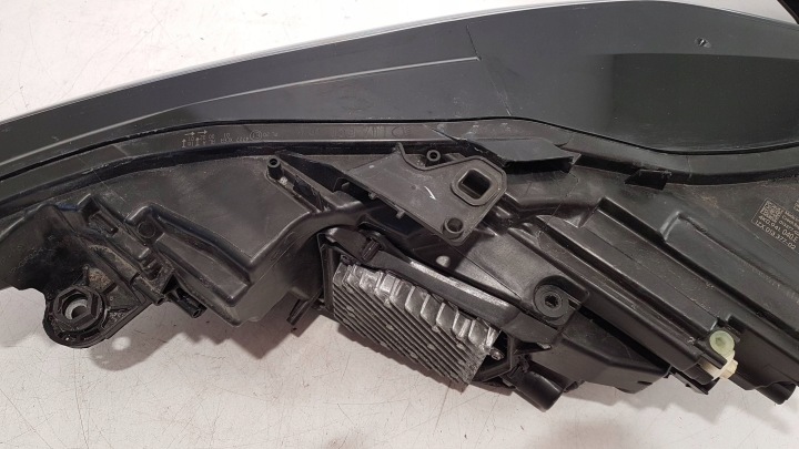 AUDI A6 S6 C8 4K PHARE DROITE AVANT AVANT COMPLET LED EN BON ÉTAT DÉMONTAGE