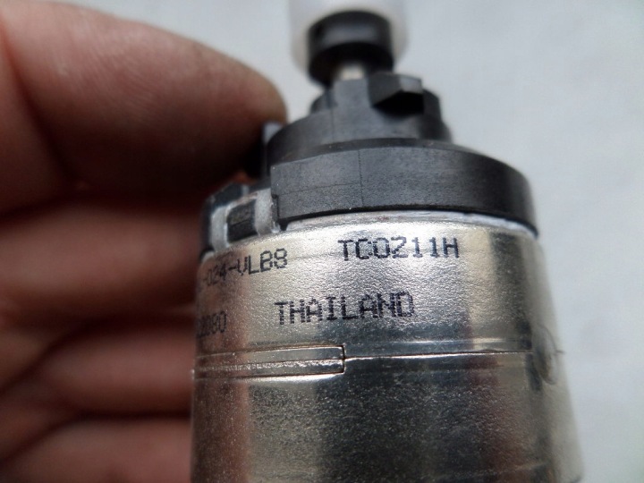 PETIT MOTEUR PHARES PASSAT CITROEN C5 AUDI A4 B6 XÉNON VOLVO 89022080 VW GOLF