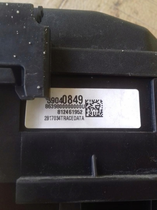 BOÎTE FUSIBLES OPEL ASTRA K 5 39040849