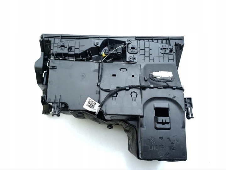MERCEDES-BENZ EQE V295 2024 BOÎTE À GANTS TABLEAU DE BORD INSTRUMENTATION ENSEMBLE A296680120