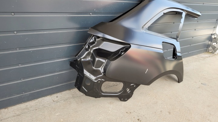 AUDI A4 B9 LIFT DROIT AILE ARRIÈRE ARRIÈRE BRODERIE ARRIÈRE NOUVEAU