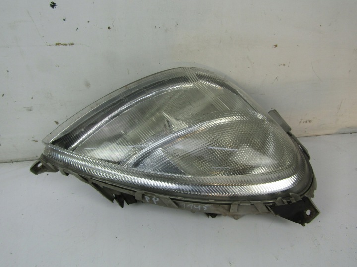 MERCEDES A W168 PROJECTEUR DROIT A140 168031 0301152212 BOSCH