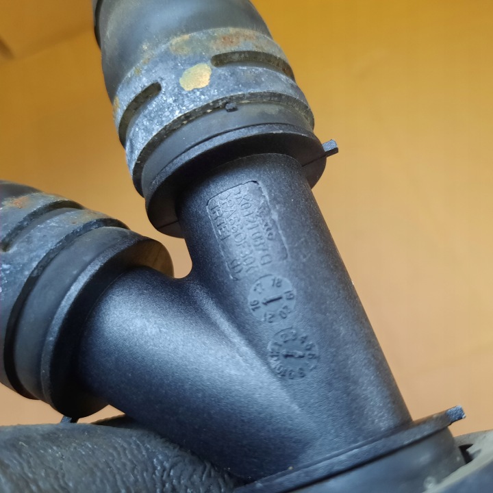 SKODA FABIA 3 1.2 TUYAU FIL RADIATEUR EAU 6C0122051AE