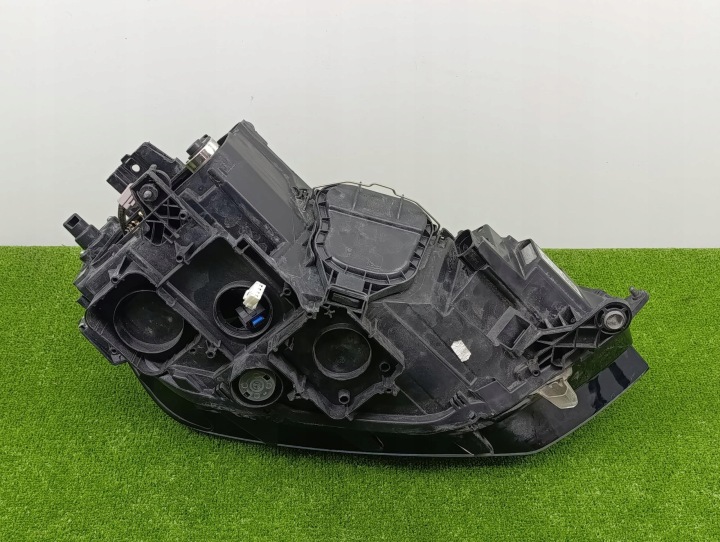 PHARE GAUCHE AVANT AVANT XÉNON VOLKSWAGEN VW GOLF SPORTSVAN 517