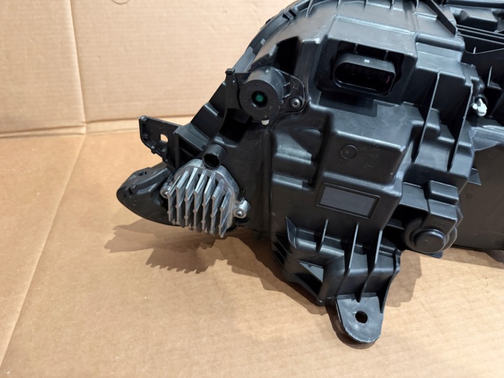 VOLVO XC90 II 22-24 LIFT PHARE MID LED DROITE GAUCHE COMPLÈTE